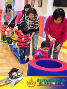 201203-playgroup-cover02